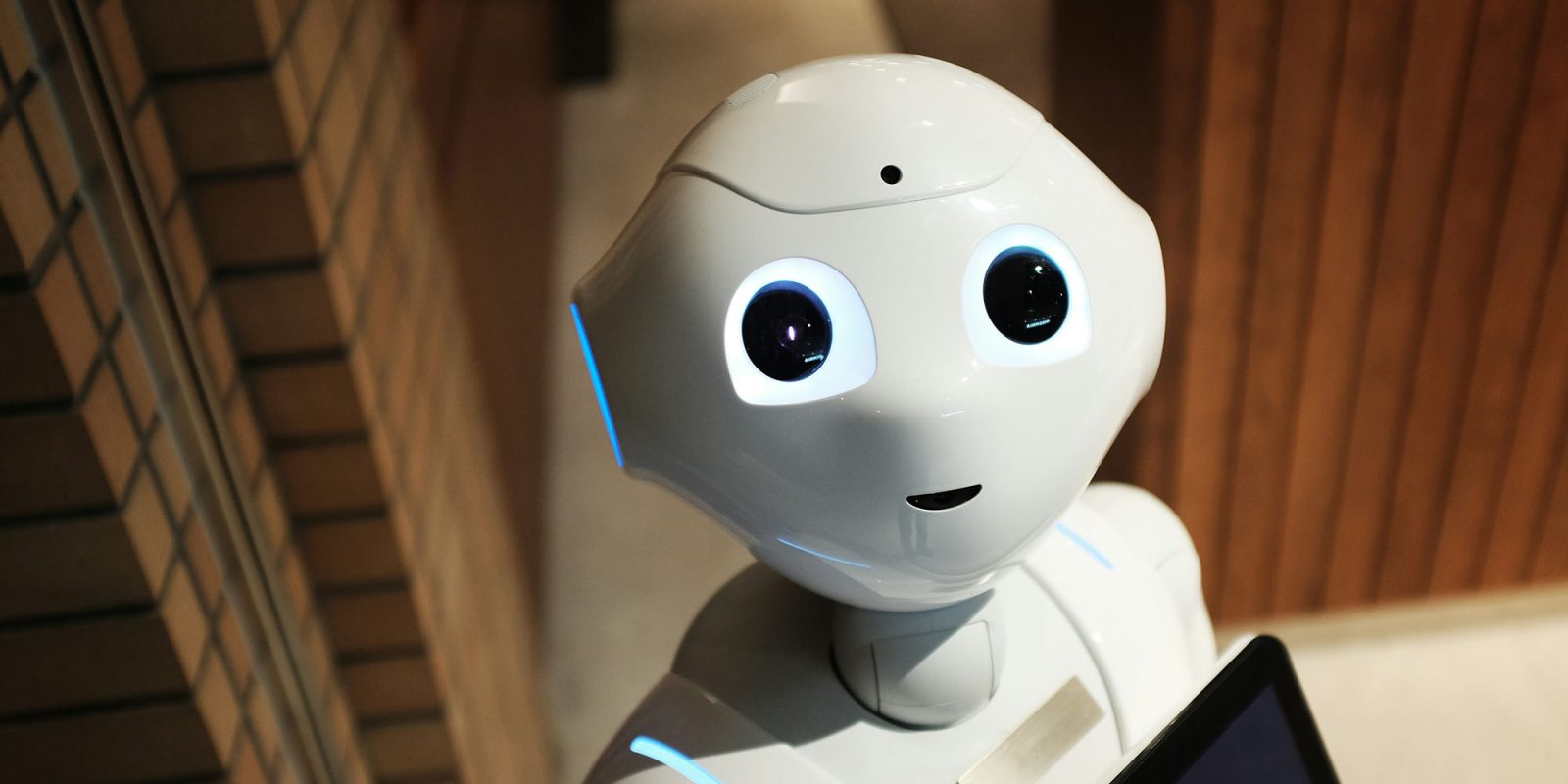 Apple’s AI Strategy: The Case for a New Identity