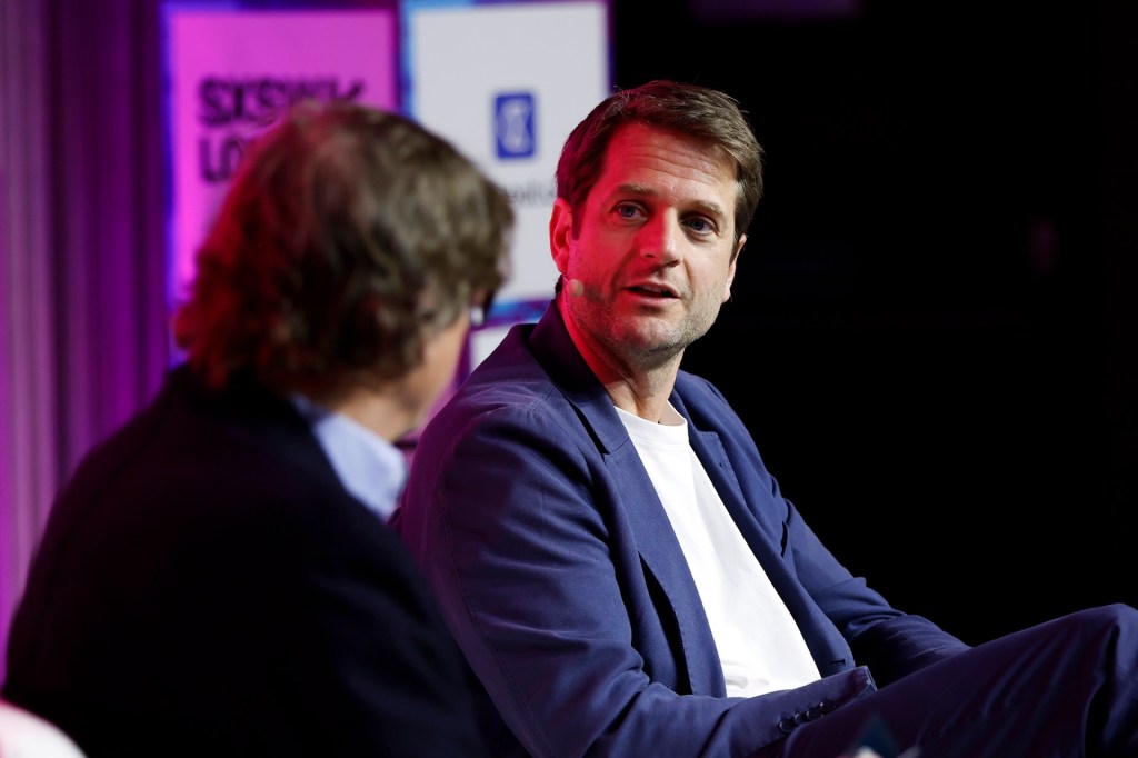 Klarna’s Strategic Shift: Integrating Human Touch into Customer Service Amid AI Advancements