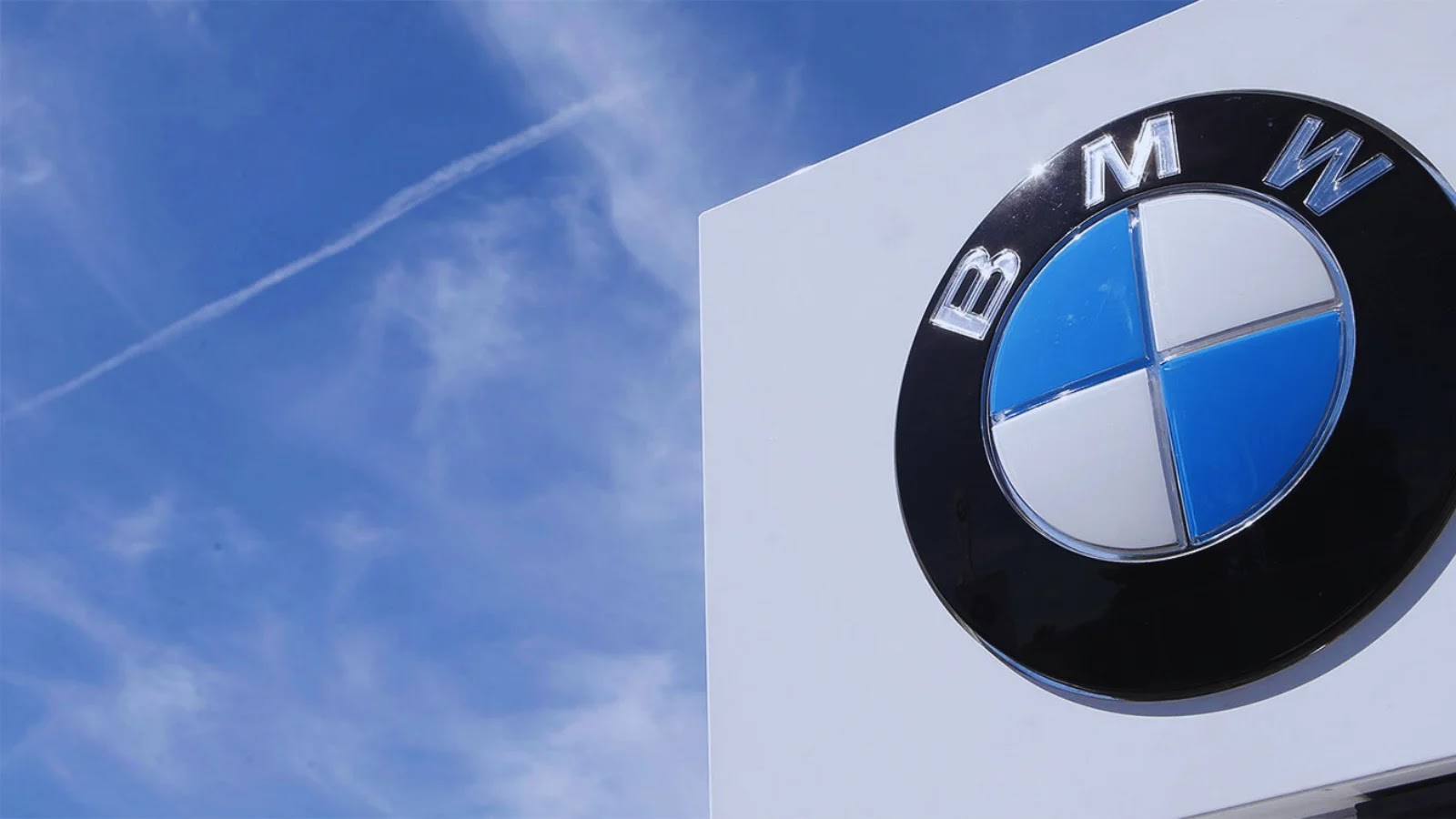BMW Targeted by Everest Ransomware Group: Internal Documents Allegedly Compromised