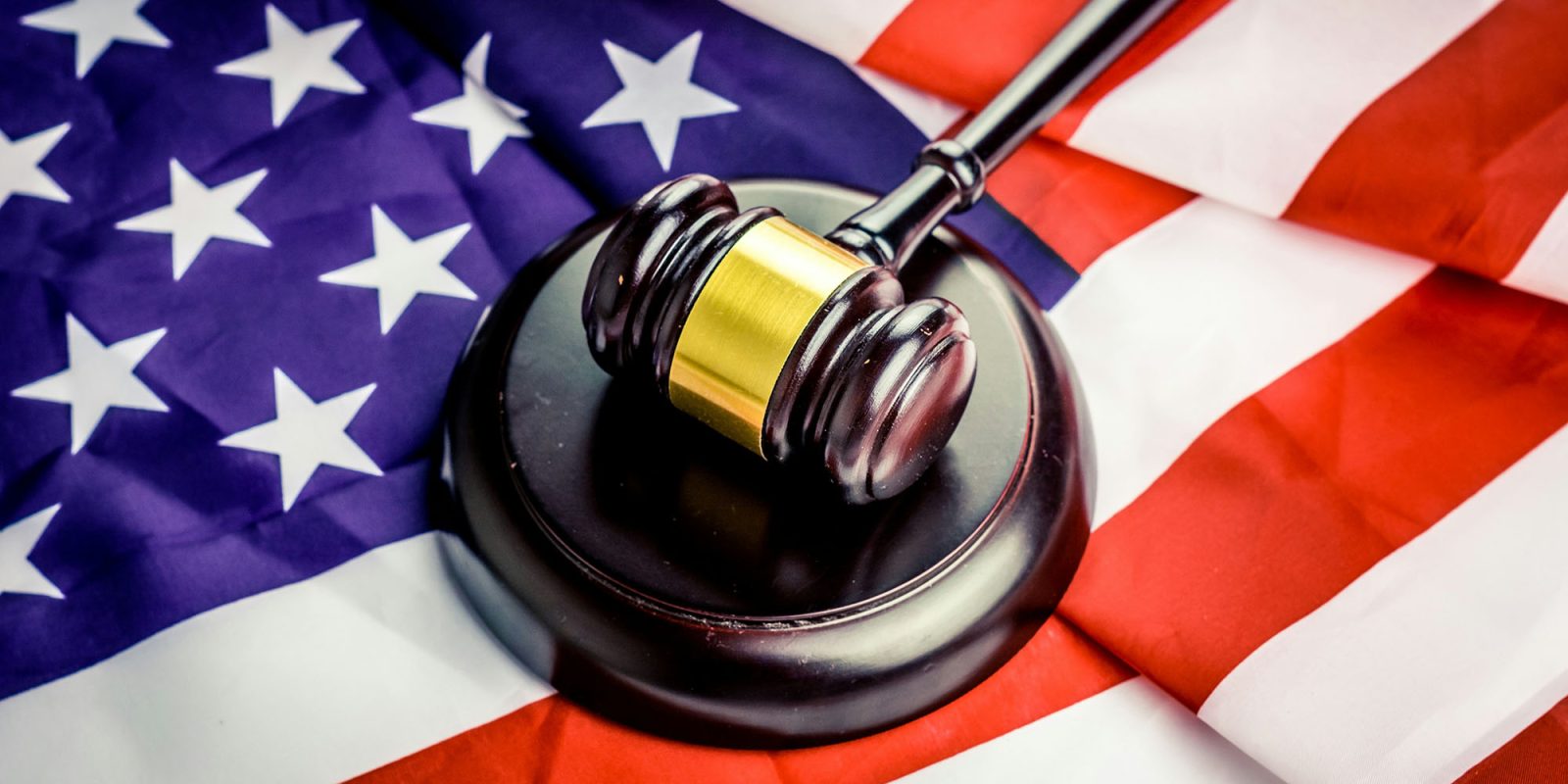 Apple Faces Federal Lawsuit Over Alleged Religious Discrimination and Retaliation