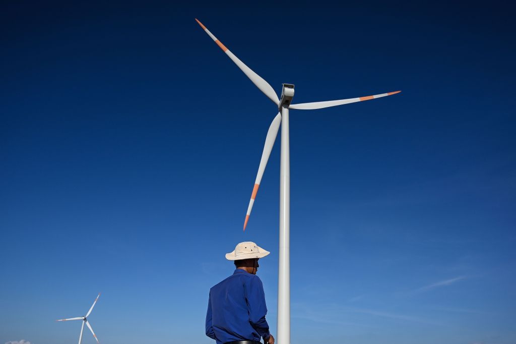 Investors Commit $21 Billion to Propel the Energy Transition Forward