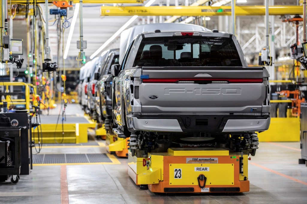 Ford Temporarily Halts F-150 Lightning Production Amid Supplier Setback and Strategic Shift