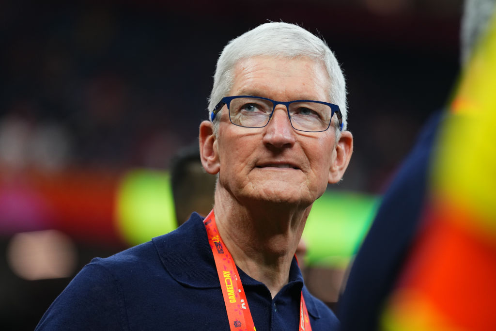 Apple Prepares for Leadership Shift: Tim Cook’s Possible Departure and John Ternus as Successor