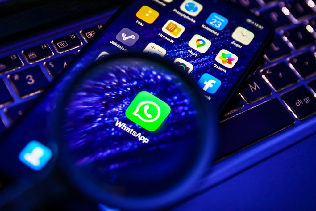 WhatsApp Faces Regulatory Hurdles and Rising Competition in India Amid New Cybersecurity Measures