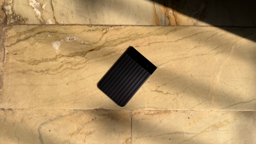 Plaud Note Pro: Ultra-Thin AI Recorder Set to Transform Professional Note-Taking