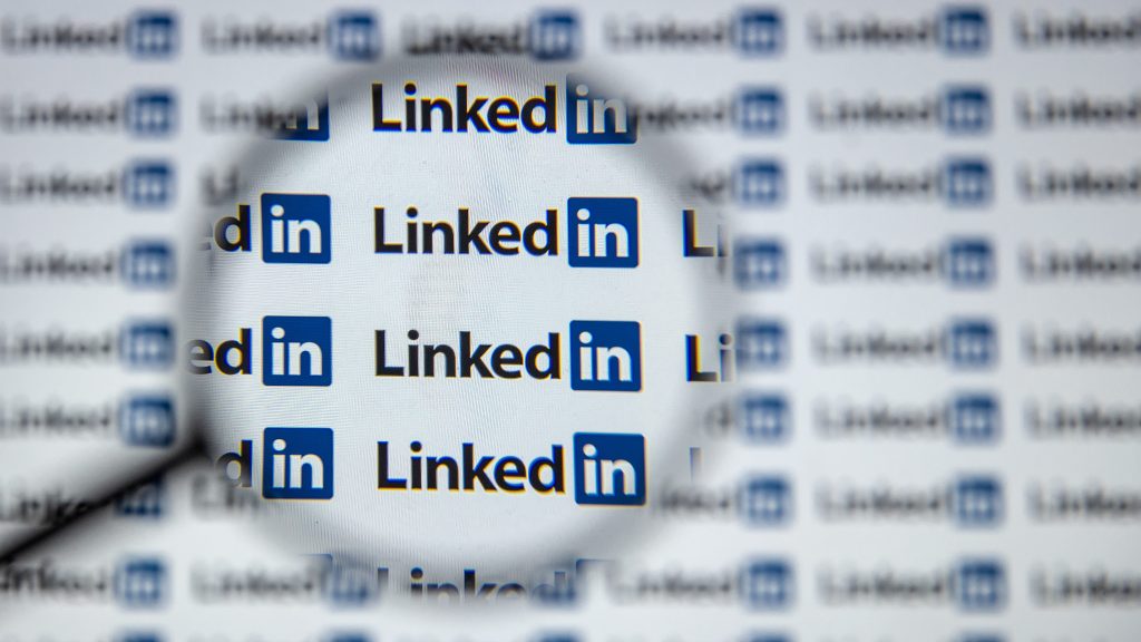 LinkedIn Profile Verifications Surge in 2025, India Leads Global Growth with 80% Increase
