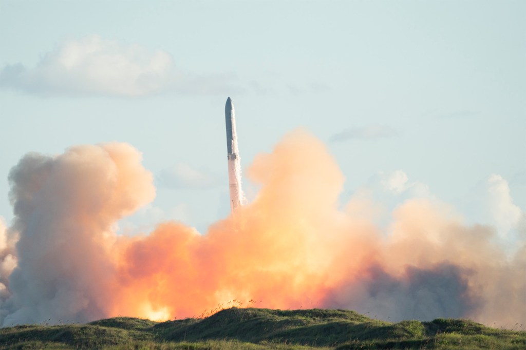SpaceX Eyes Historic $30B IPO in 2026, Aims for $1.5T Valuation Amid Secondary Market Surge