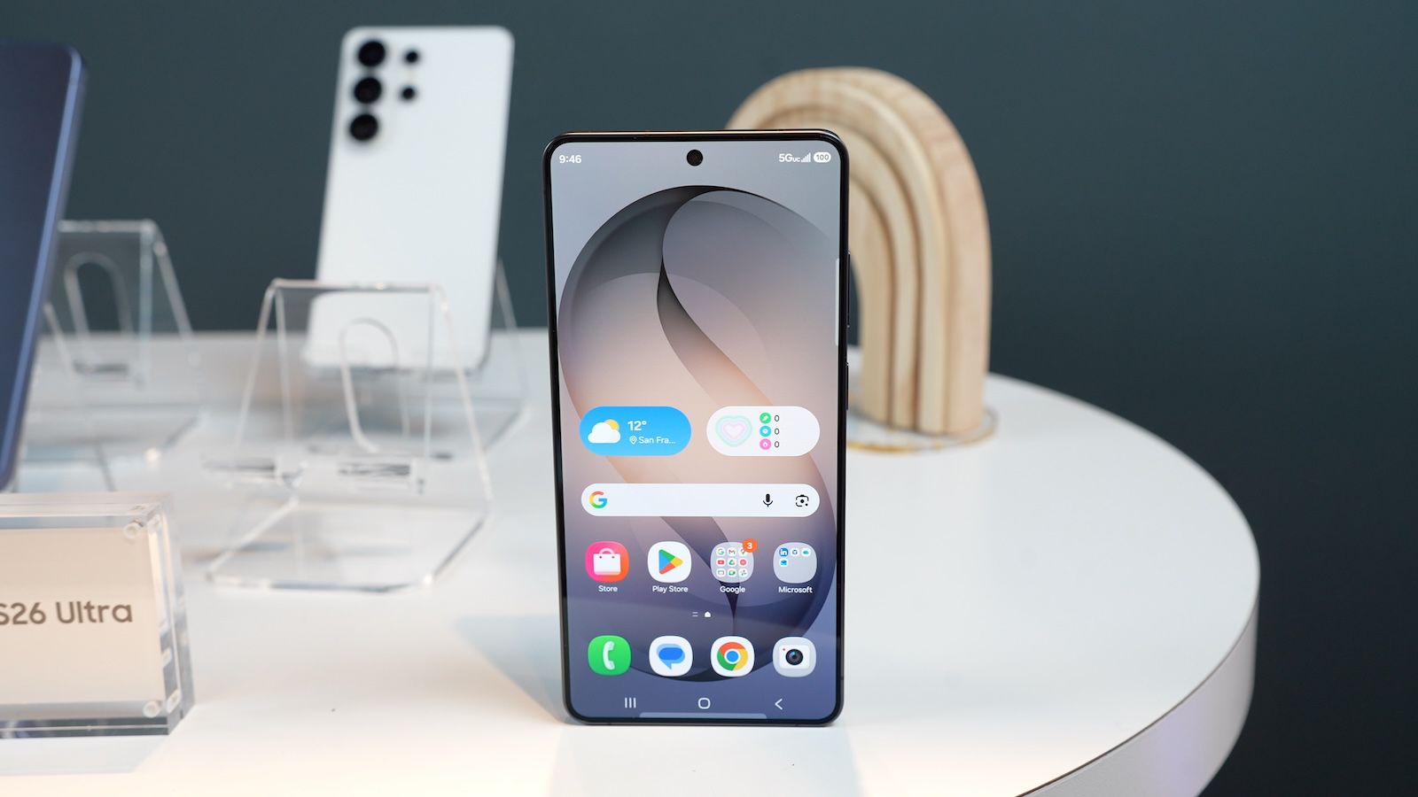 Samsung Unveils Galaxy S26 Ultra with Privacy Display and AI Innovations