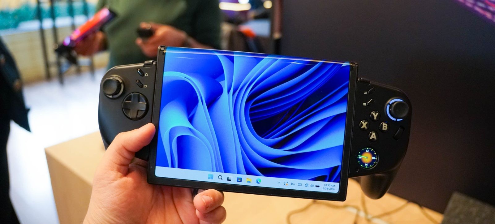 Lenovo Unveils Legion Go Fold: A Revolutionary Foldable Gaming Device Concept