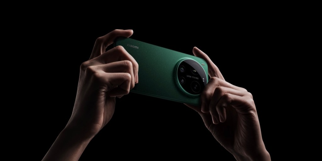 Xiaomi Reveals 17 Ultra Smartphone with Leica Cameras, New Smart Tracker, and Slim Power Bank