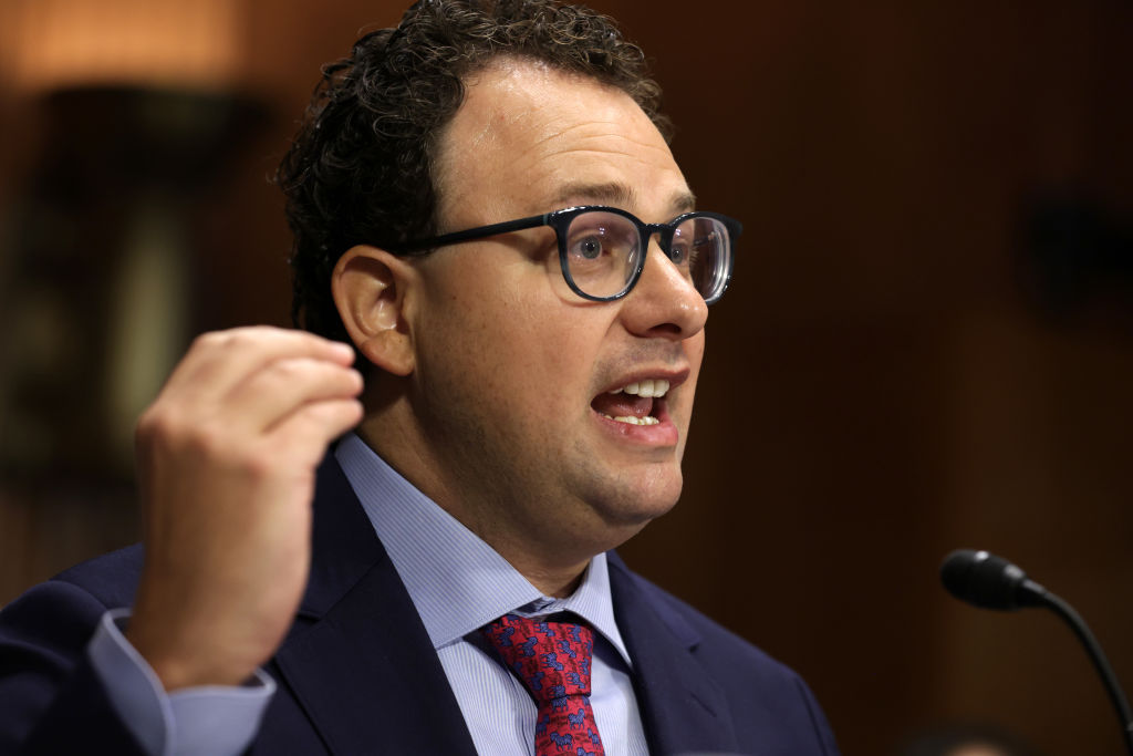 Anthropic Resists Pentagon’s AI Access Demands; OpenAI Secures Military Deal with Safeguards