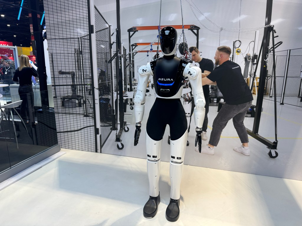 Qualcomm and Neura Robotics Partner to Advance Cognitive Robotics with New AI Processors