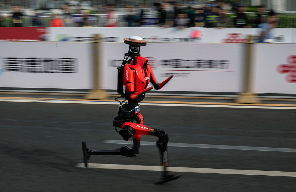 Humanoid Robot Breaks Human Record at Beijing Half-Marathon, Completing in 50:26 Autonomous Run