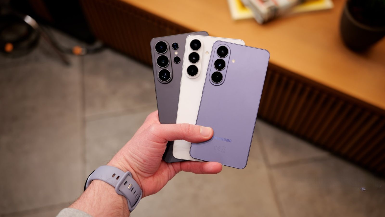 Samsung Boosts Galaxy S26 Production as Budget Phone Output Drops