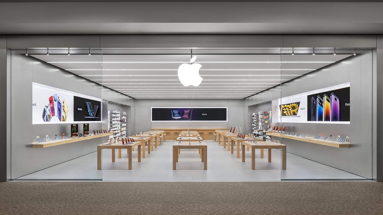 Apple to Close Three U.S. Retail Stores Amid Declining Mall Conditions