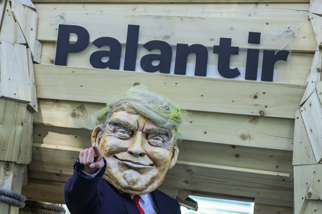 Europe Prioritizes Digital Sovereignty: Reduces Reliance on U.S. Tech Giants Through Local Cloud Solutions and Regulations