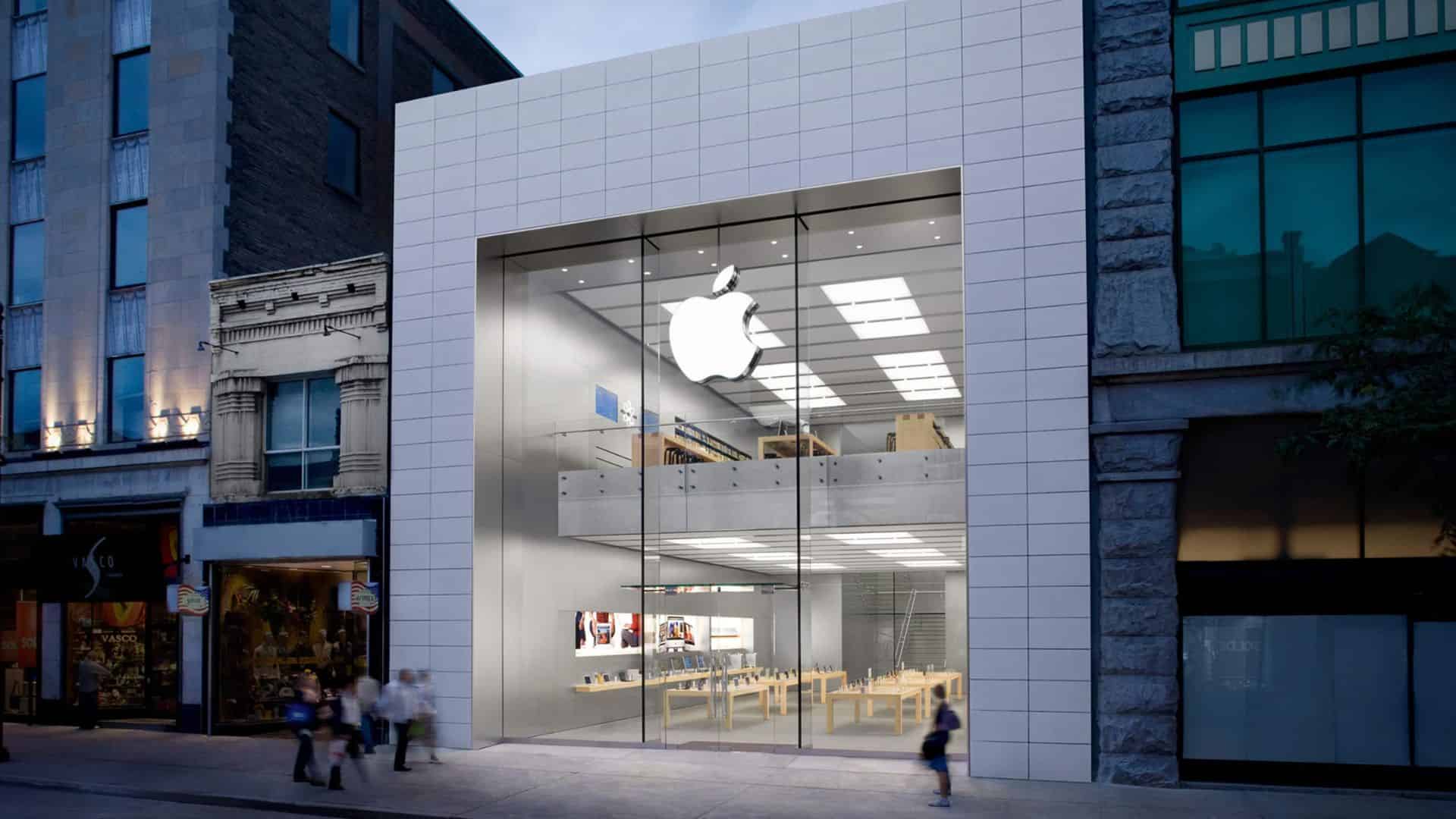 Apple Accused of Unfair Labor Practice Over Unionized Store Closure by IAMAW