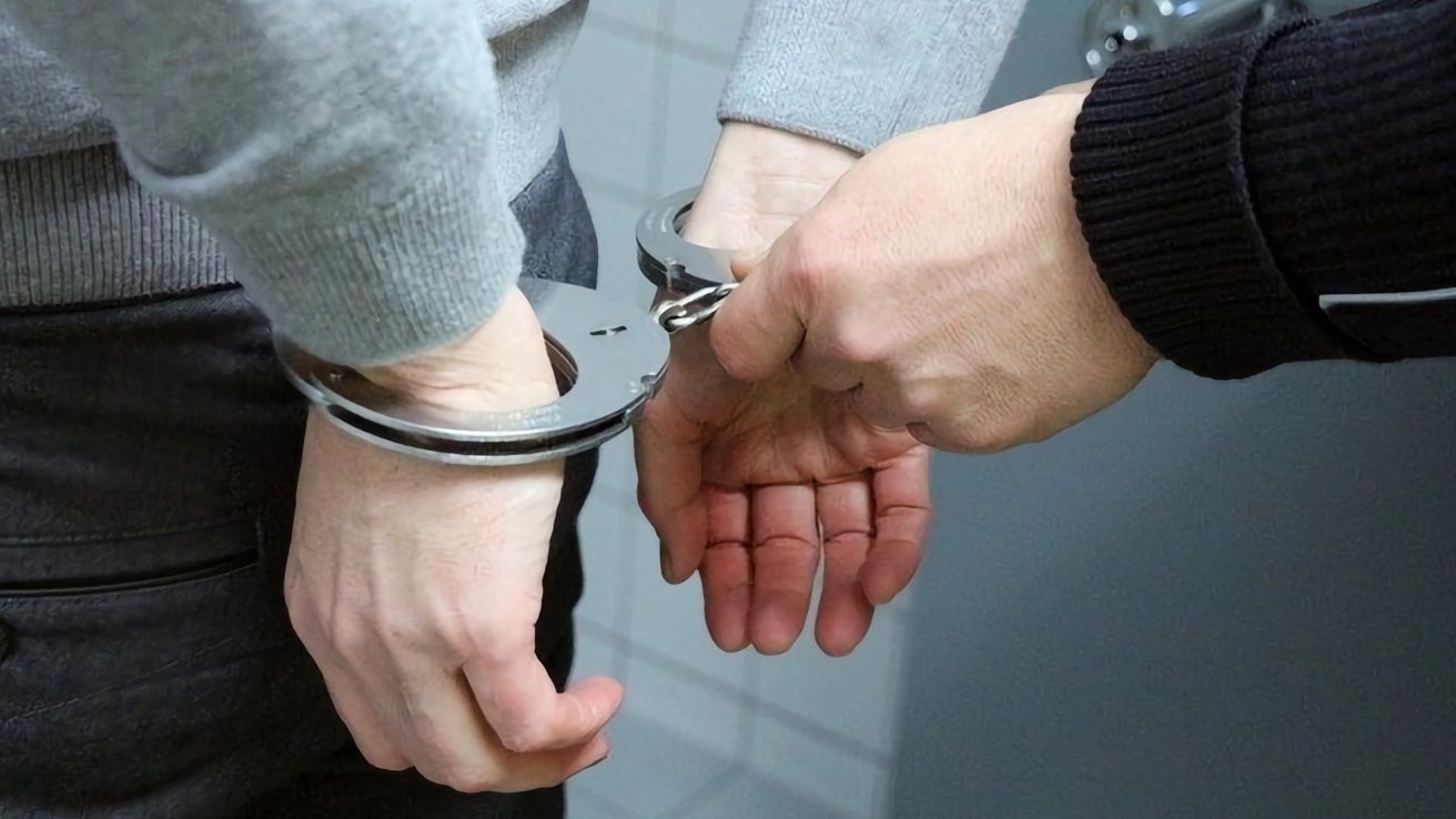 Chicago Man Arrested in $31,000 iPhone Heist Amid Rise in Apple Product Thefts