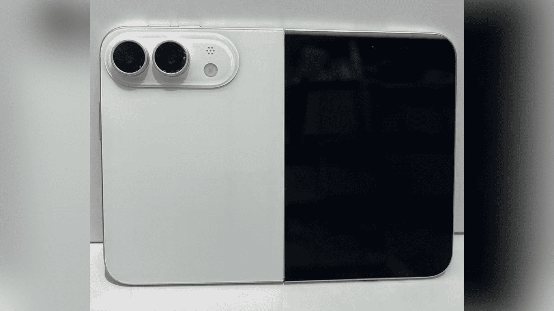 Leaked Dummy Units Reveal Apple’s Foldable iPhone Design and Features Ahead of 2026 Release