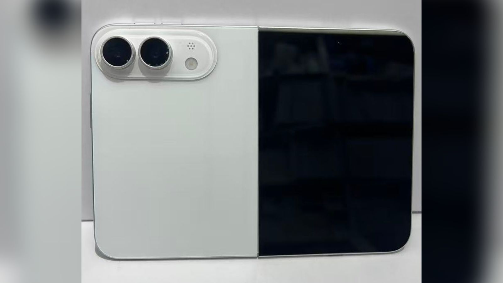 Apple Unveils Foldable iPhone Design with Exclusive Features, Set for 2026 Launch